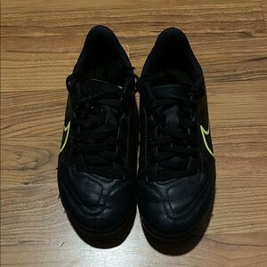 Nike Kids Black and Neon Green Soccer Shoes Size 1Y